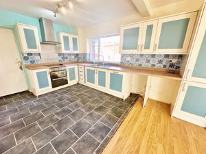 Kitchen/Dining Room- click for photo gallery